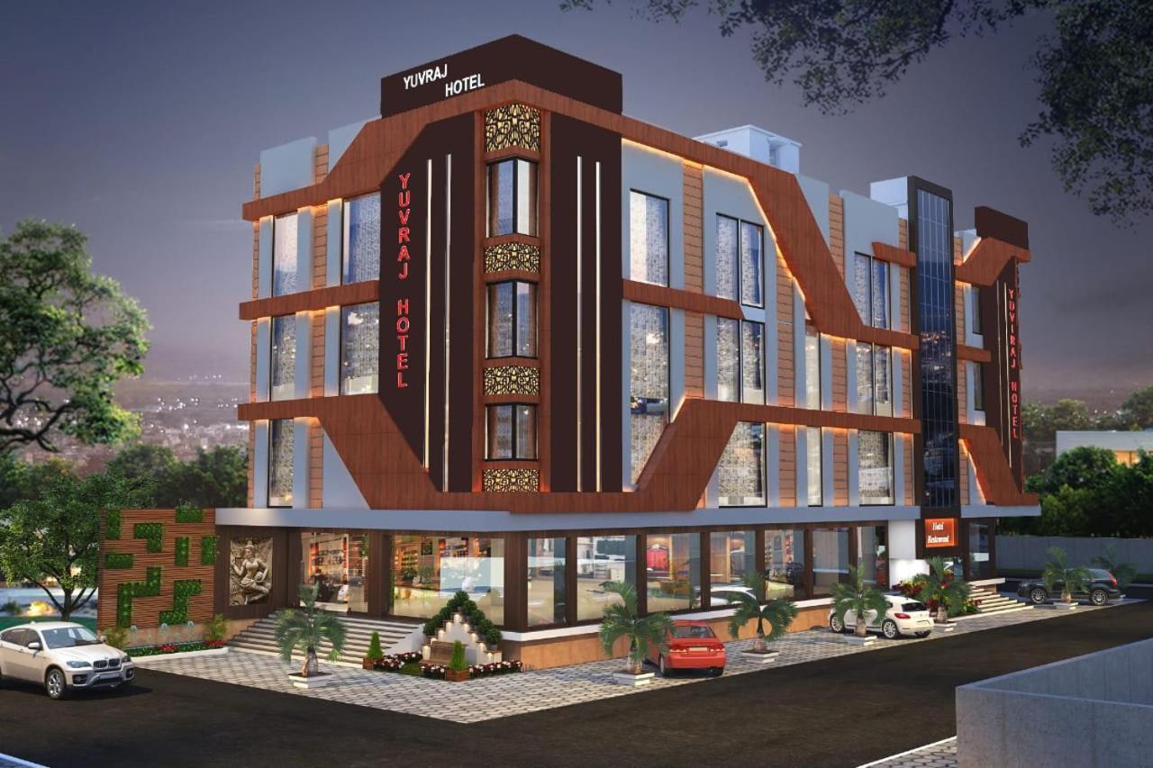 Hotel Yuvraj Grand Jabalpur Exterior photo