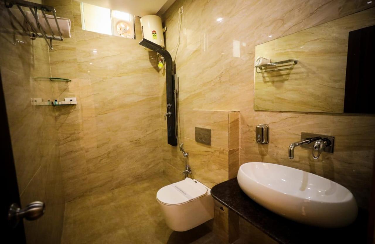 Hotel Yuvraj Grand Jabalpur Exterior photo