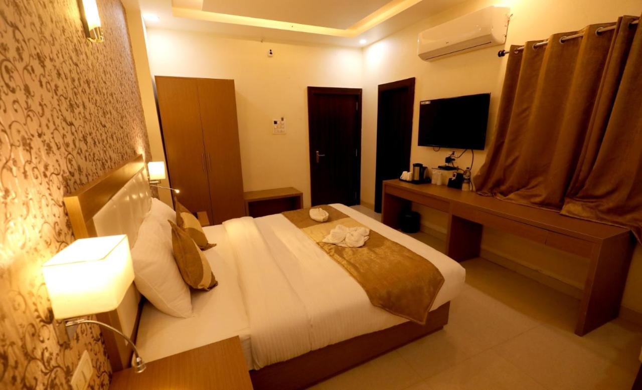 Hotel Yuvraj Grand Jabalpur Exterior photo